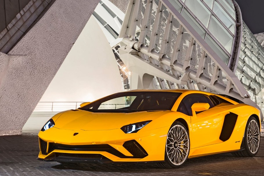 Ламборгини авентадор 2017