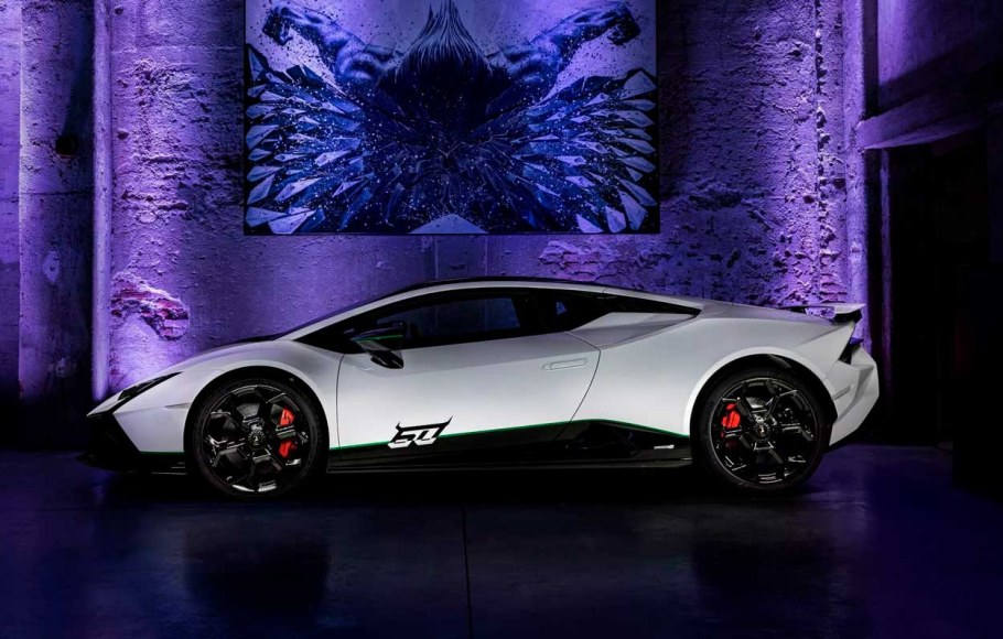 Ламборгини ревуелто