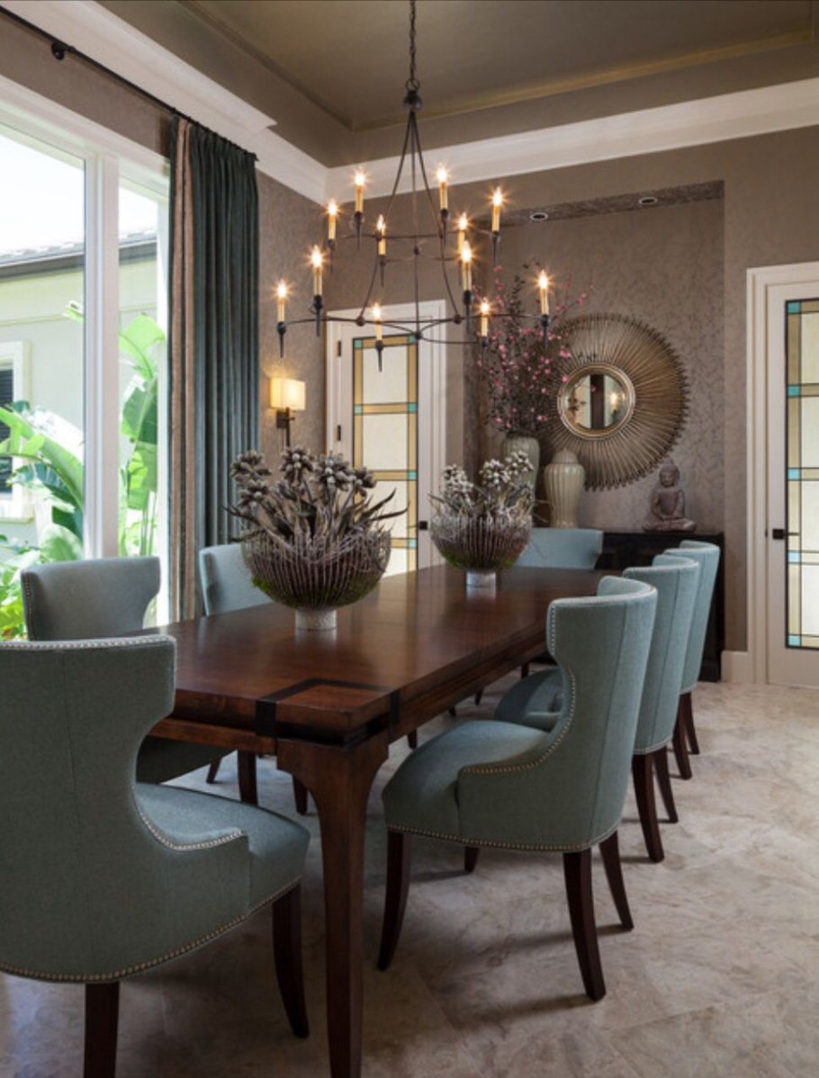 Интерьер столовой комнаты