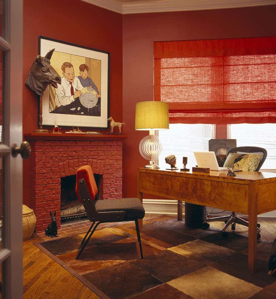 Шторы кирпичного цвета в интерьере