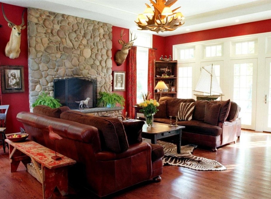 Гостиная в бордовых тонах