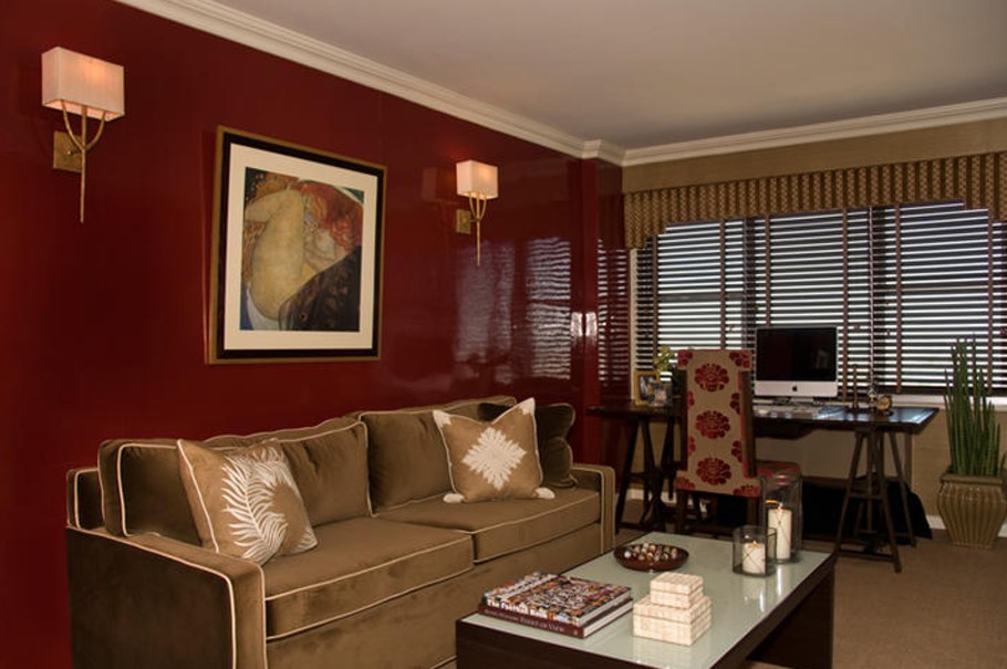 Бордовые стены в интерьере