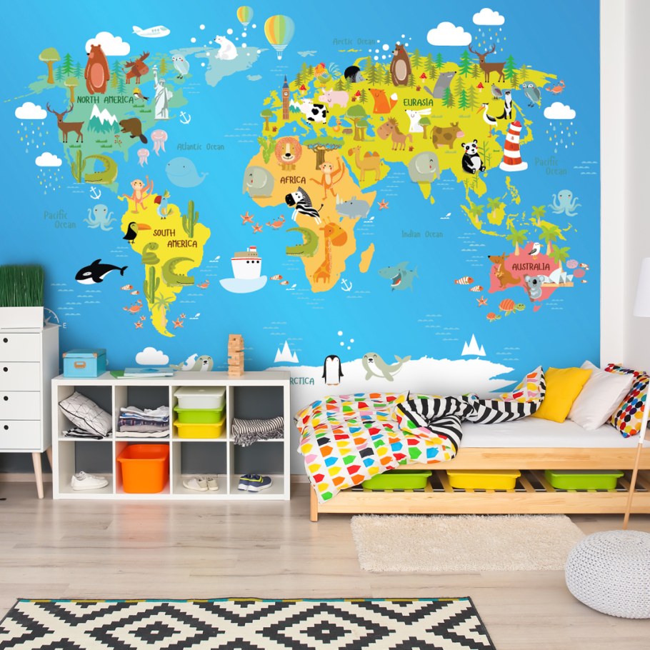 Комната для мальчика с картой мира