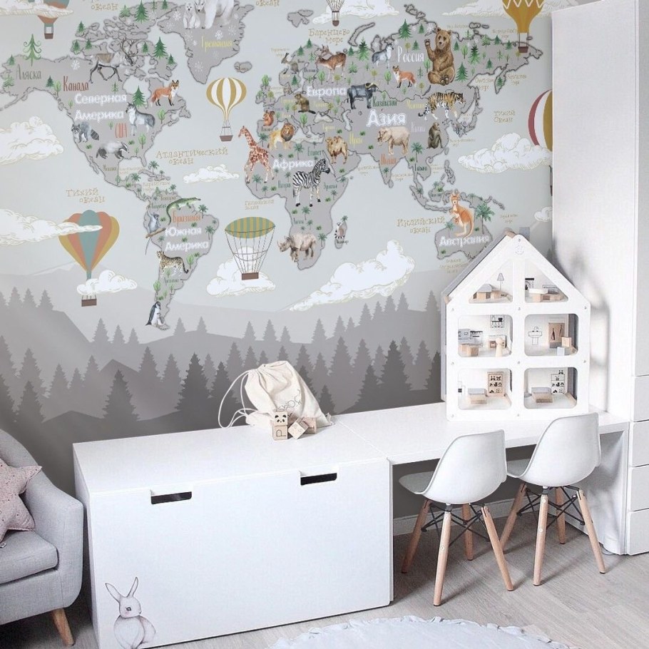 Горы на стене в детской