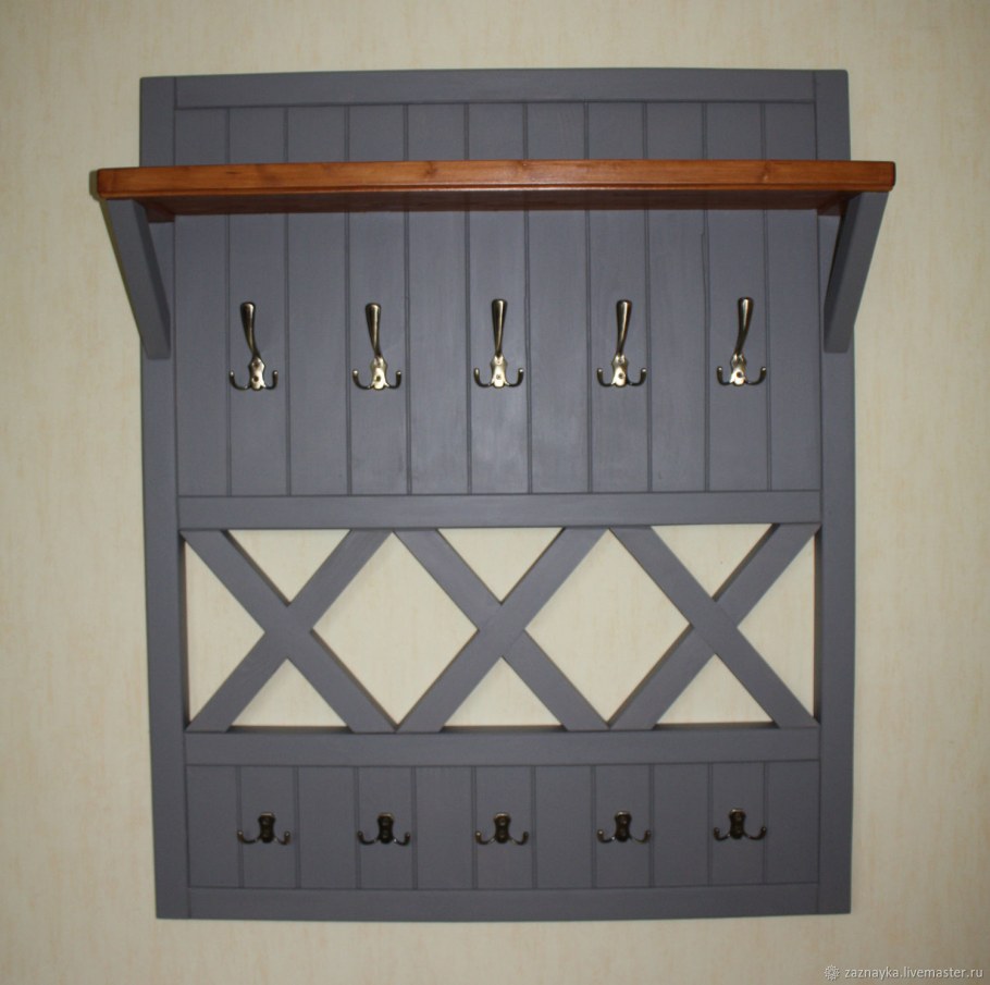 Вешалка для одежды настенная в прихожую