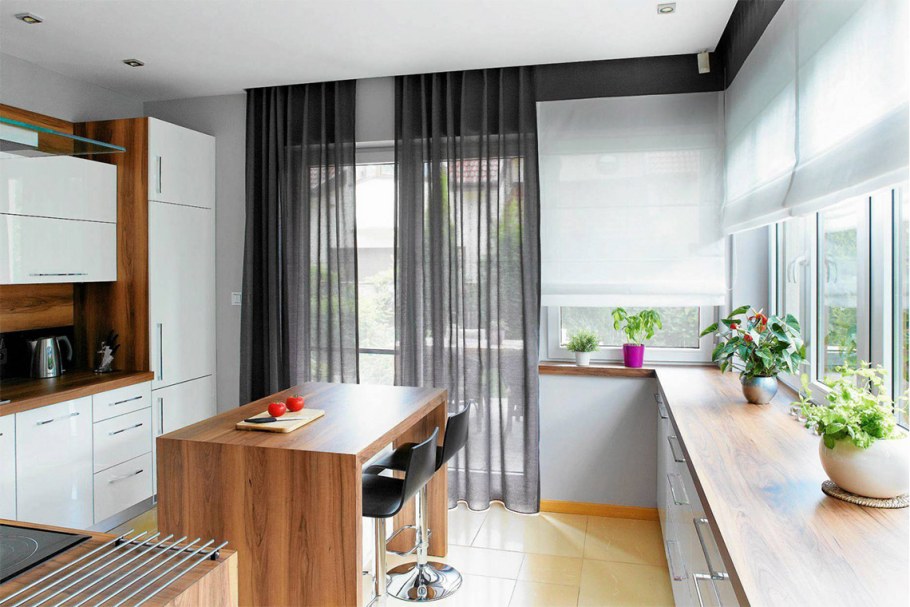 Шторы на кухню в современном стиле