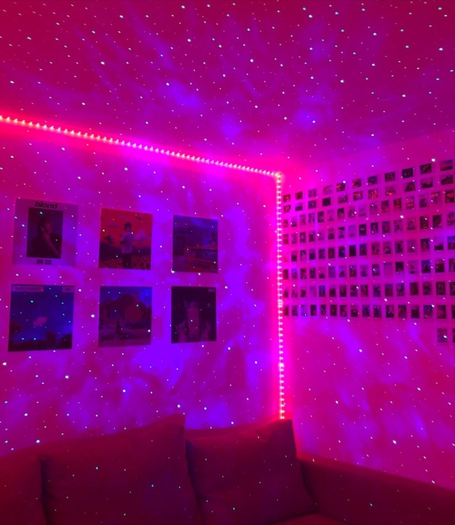 Светодиодная лента в комнате