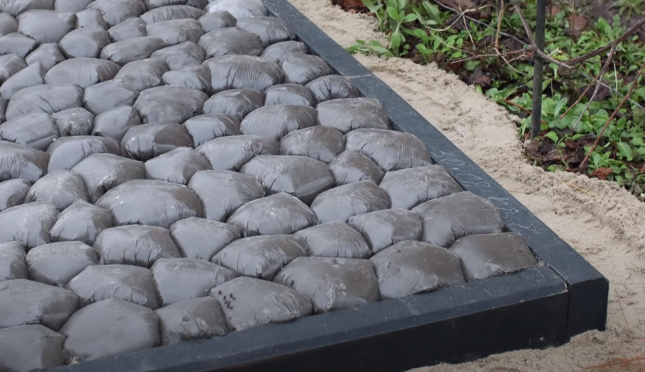 Садовые дорожки из бетона в пакетах