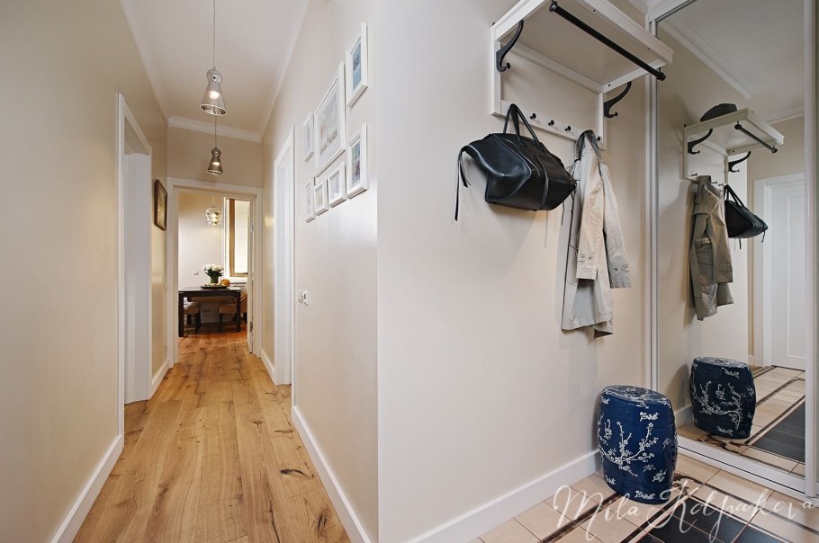 Узкая прихожая в скандинавском стиле
