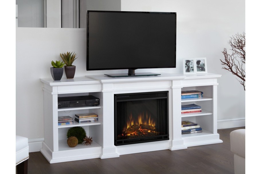 Тумбочка с камином под телевизор