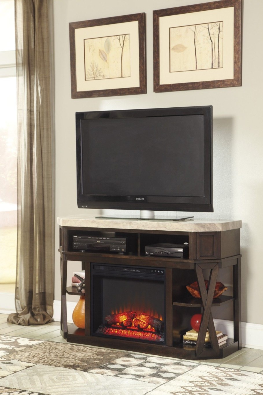 Тумба под телевизор с камином в современном стиле