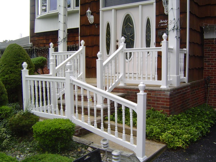 Ограждение крыльца