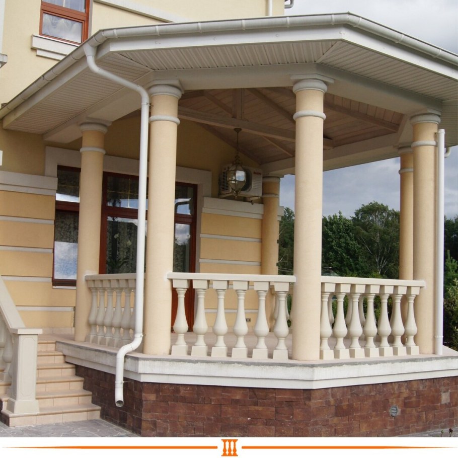 Веранда с колоннами
