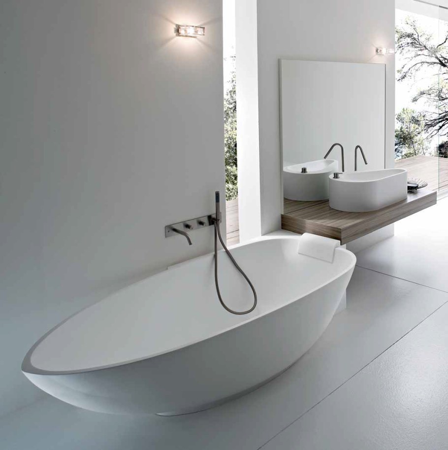 Ванна отдельностоящая овальная