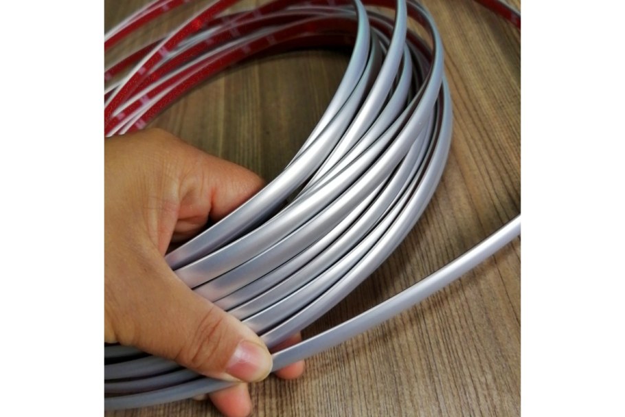 Молдинг самоклеющийся 10мм серебряный 1м jl110silver