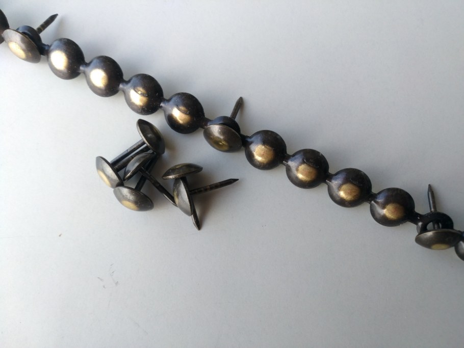 Молдинг мебельный декоративный