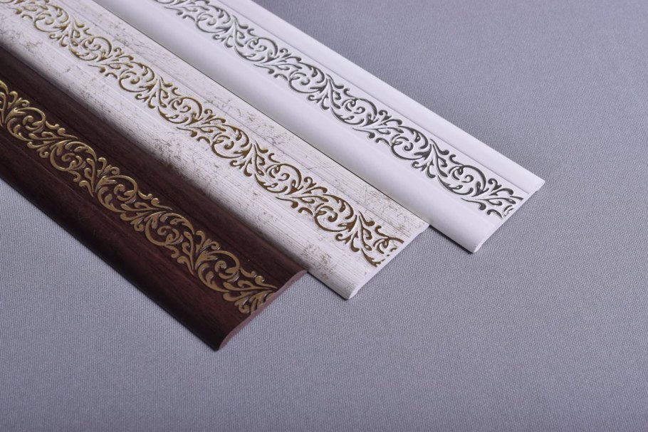 Пластиковые молдинги для стен