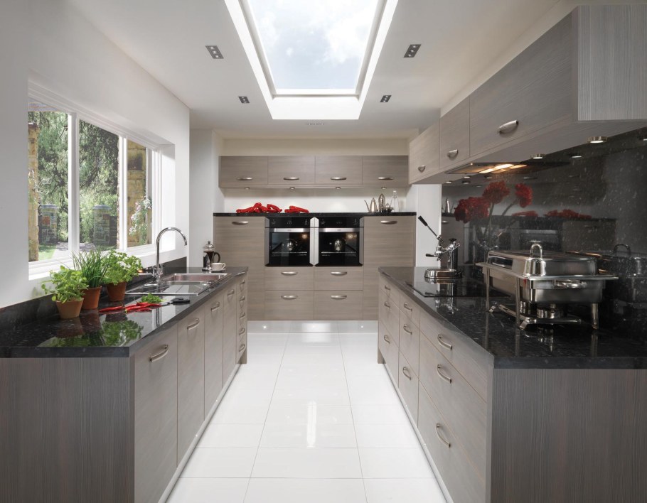 Современная кухня в серых тонах