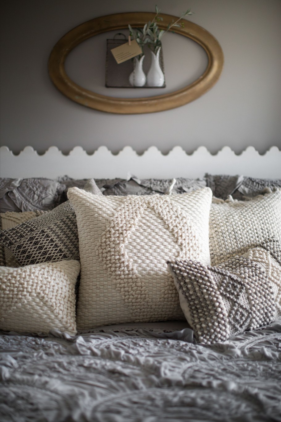 Декоративные подушки для спальни