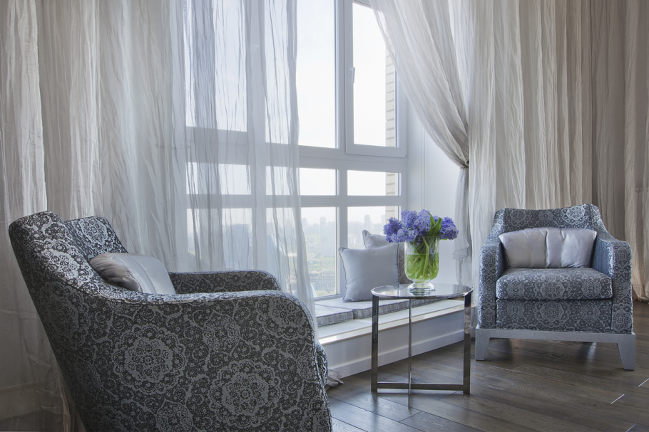 Тюль в современном интерьере