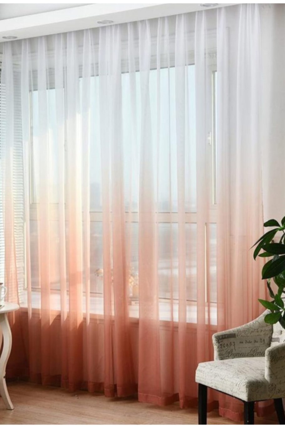 Тюль в гостиную в современном