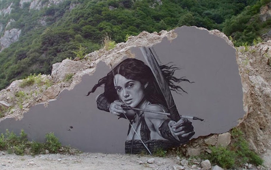 Кира Найтли в горах Осетии