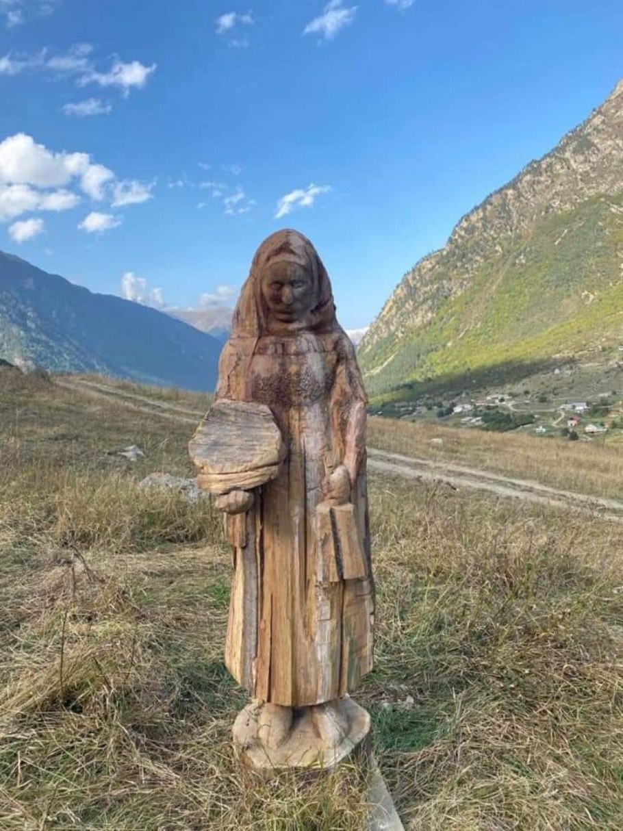 Памятник Афсати в Осетии