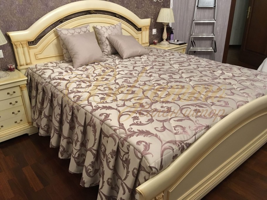 Покрывало из портьерной ткани