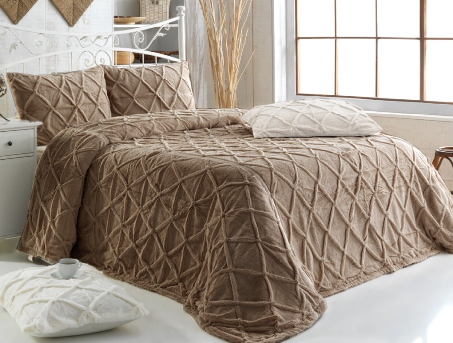 Покрывало 180х240 Arya Virginia