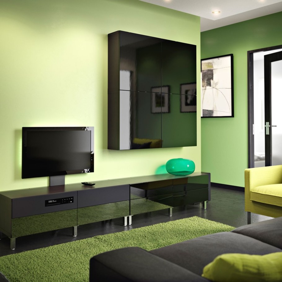 Гостиная в зеленых тонах
