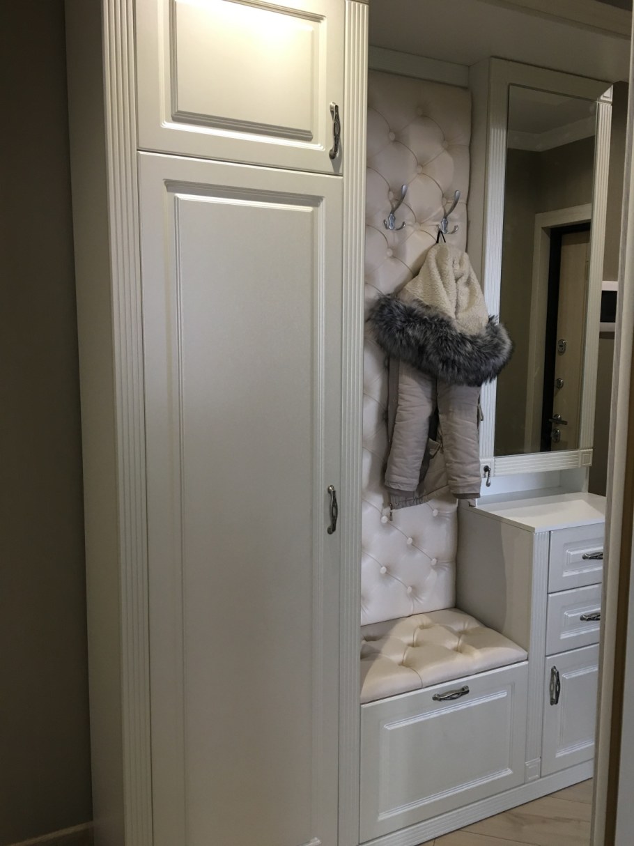 Прихожая Чарли Лайт 5