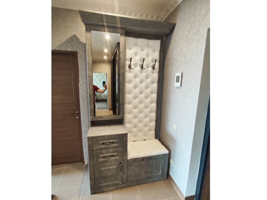 Шкаф в маленькую прихожую