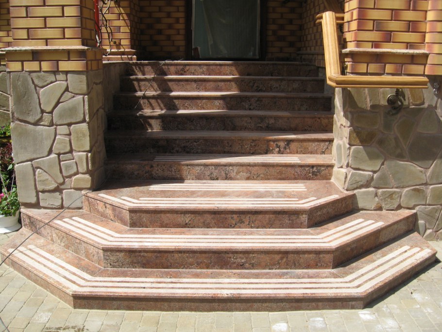 Ступеньки для крыльца