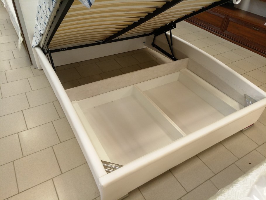 04пм Луиза кровать 160*200