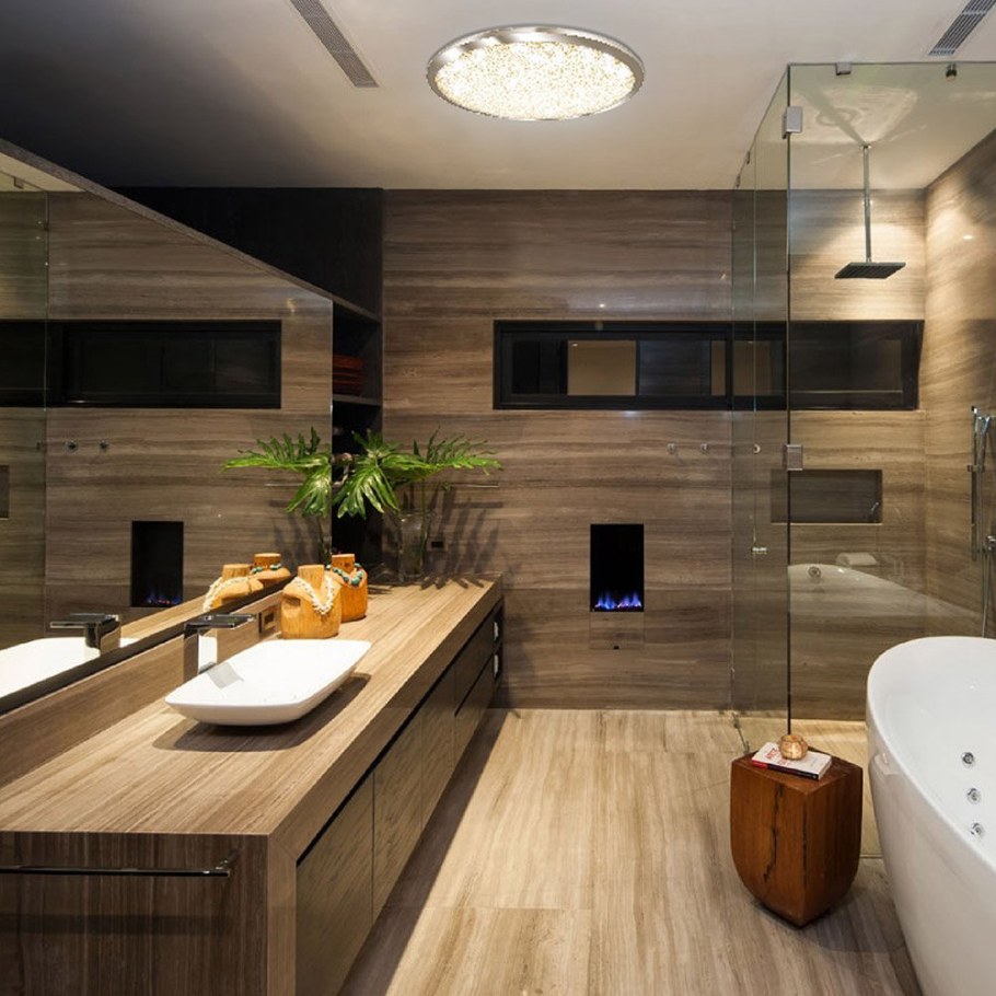 Дерево в интерьере ванной комнаты