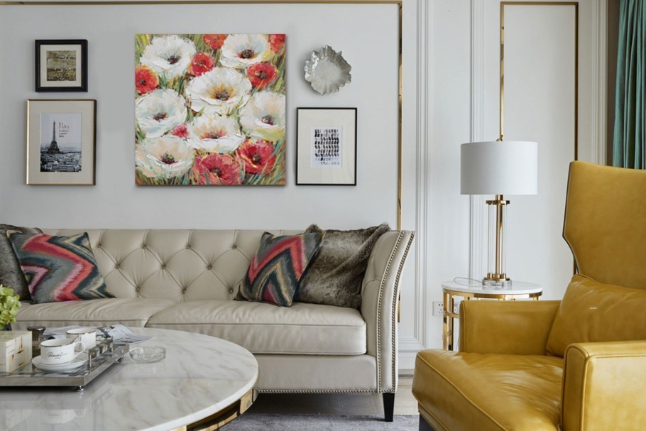 Угловые картины на стену в интерьере