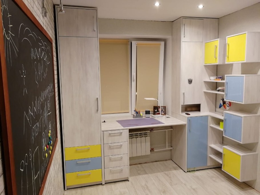 Мебель школьнику в комнату