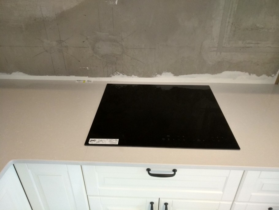 Столешница агломерат кварцевый стык 20 мм