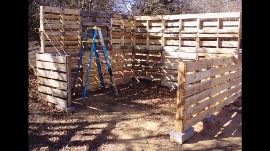 Сарай из поддонов на даче