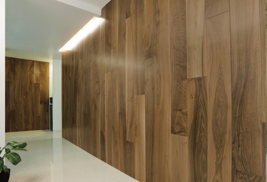 Ламинат на стену