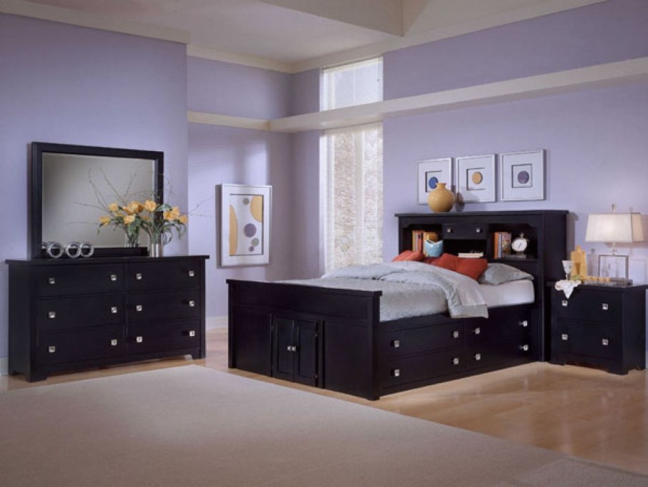 Интерьер с черной мебелью детская комната