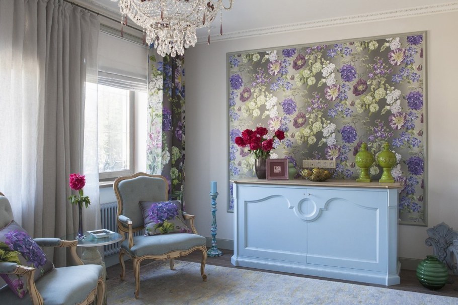 Интерьер с цветами