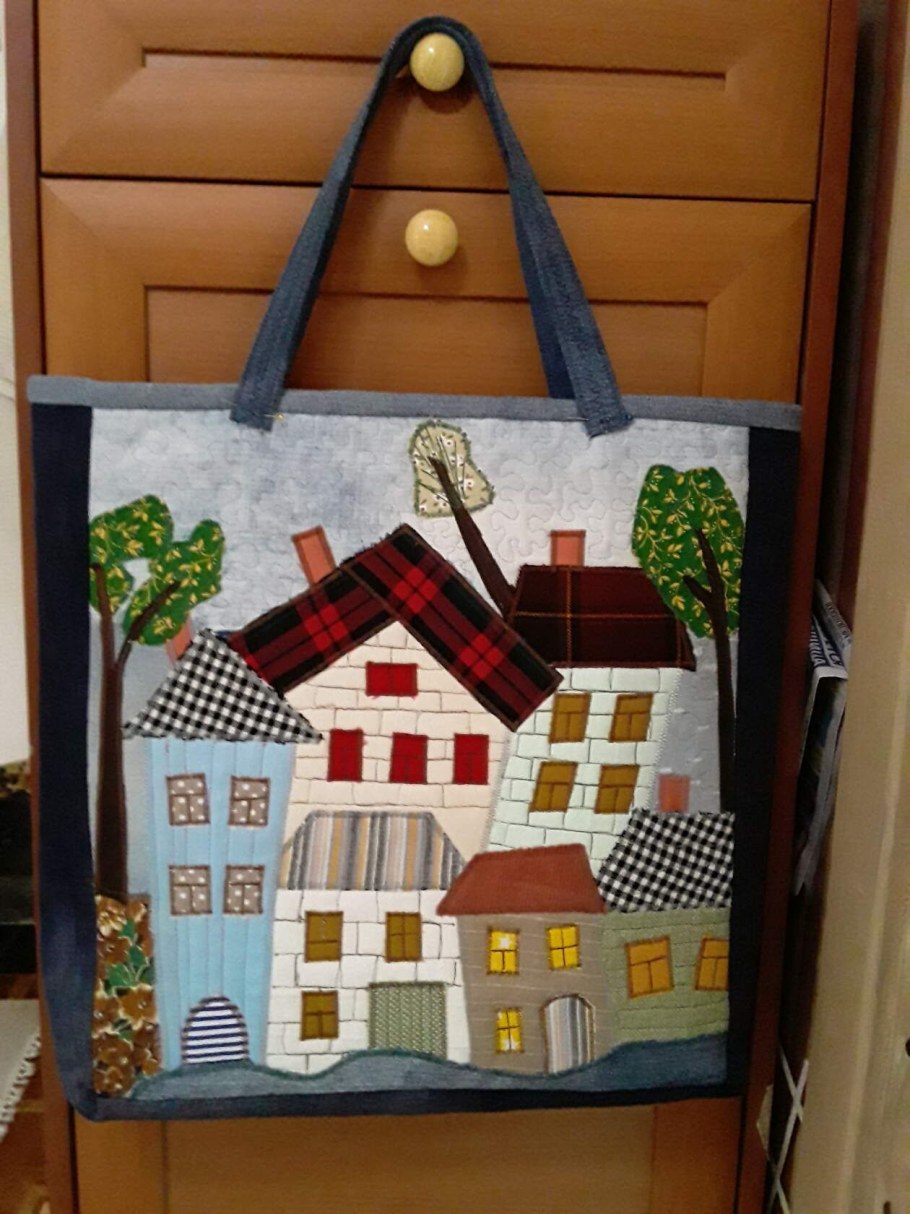 Аппликация домики из ткани