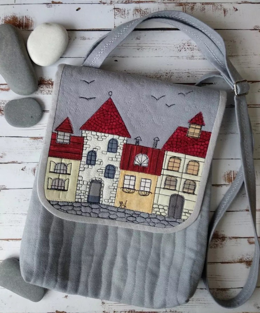 Сумки с аппликацией домики