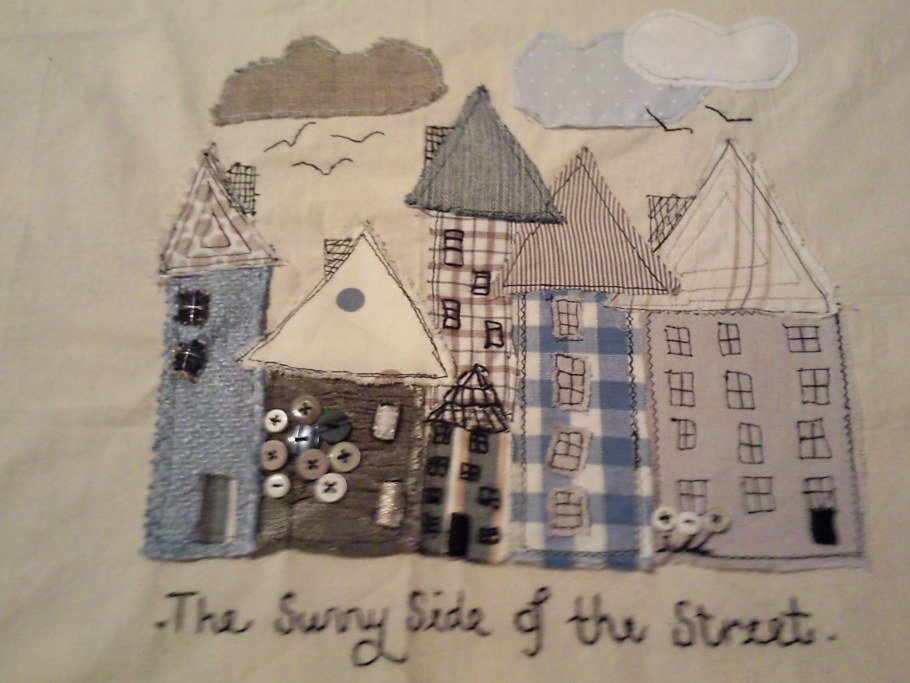 Аппликация домики из ткани