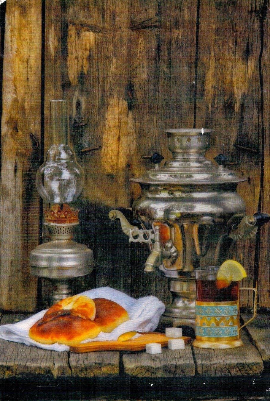 Чайный столик с самоваром