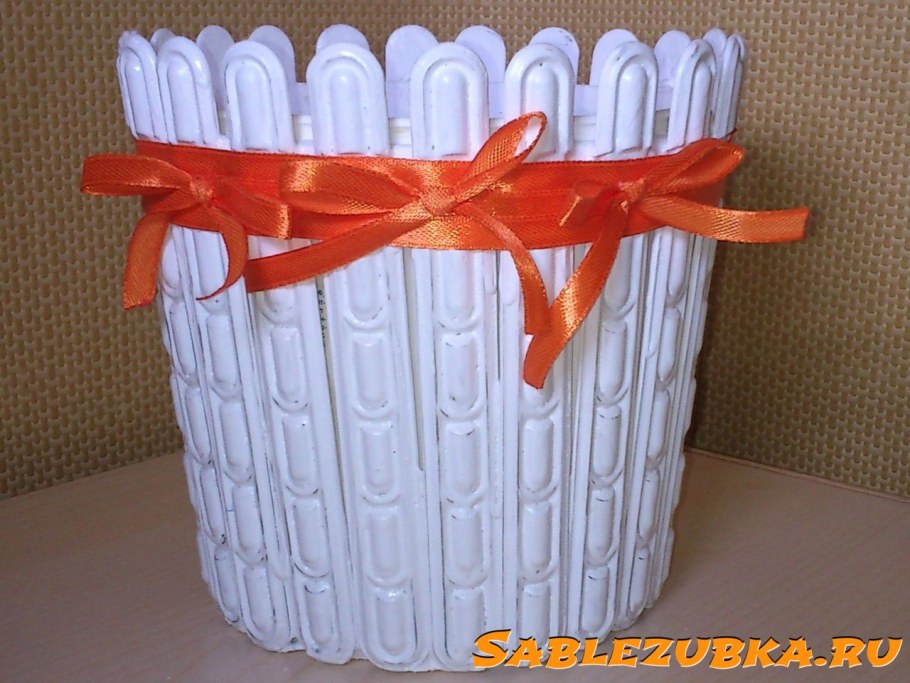 Из пластиковые вёдра с крышкой сделать своими руками кашпо