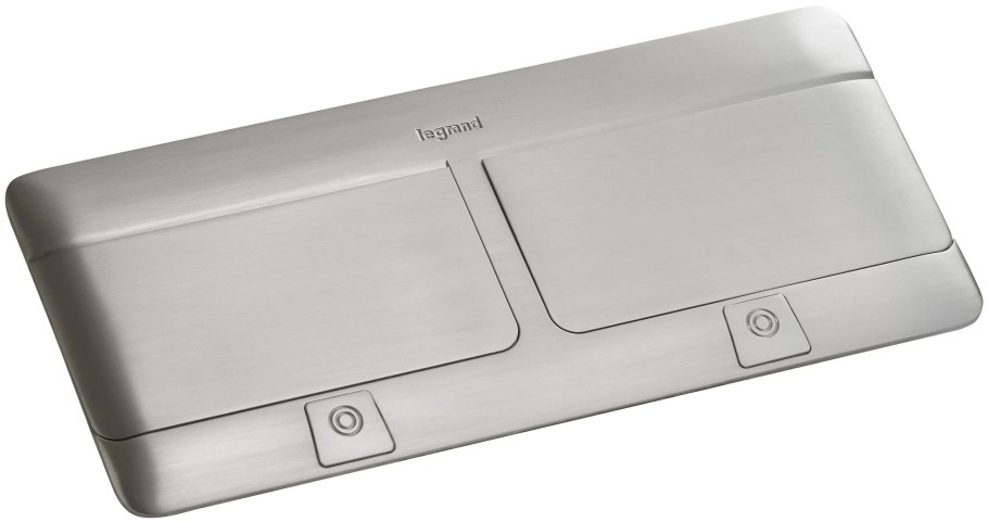 054013 Legrand выдвижной розеточный блок