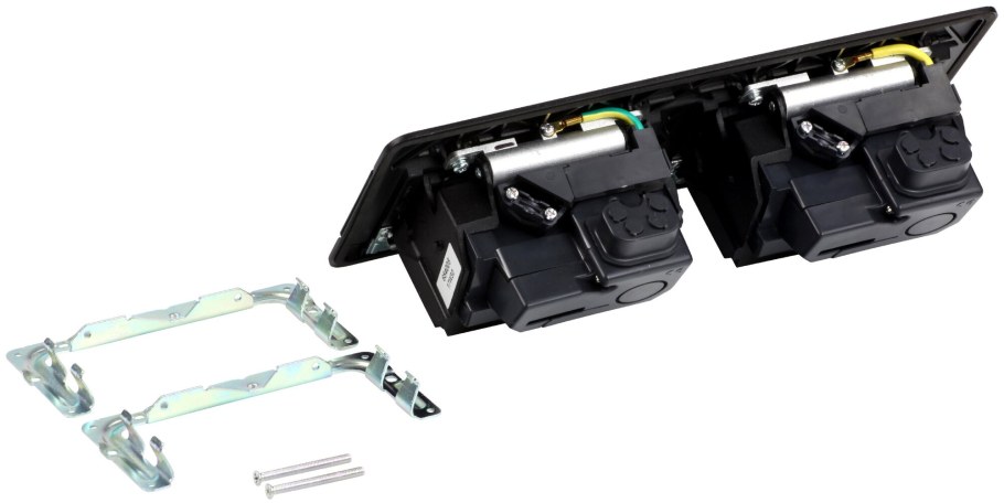 054028 Legrand выдвижной розеточный блок