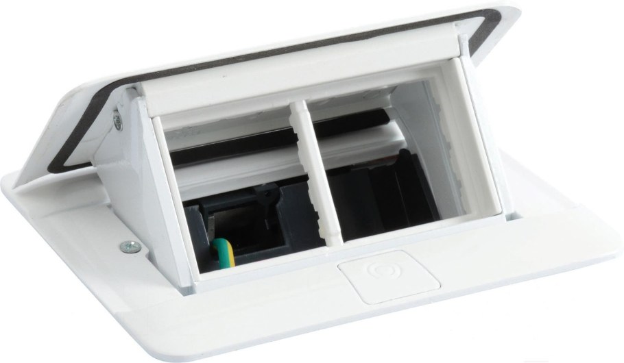 054011 Legrand выдвижной розеточный блок